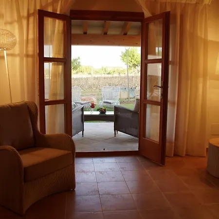 Aumallia Hotel & Spa Hotel